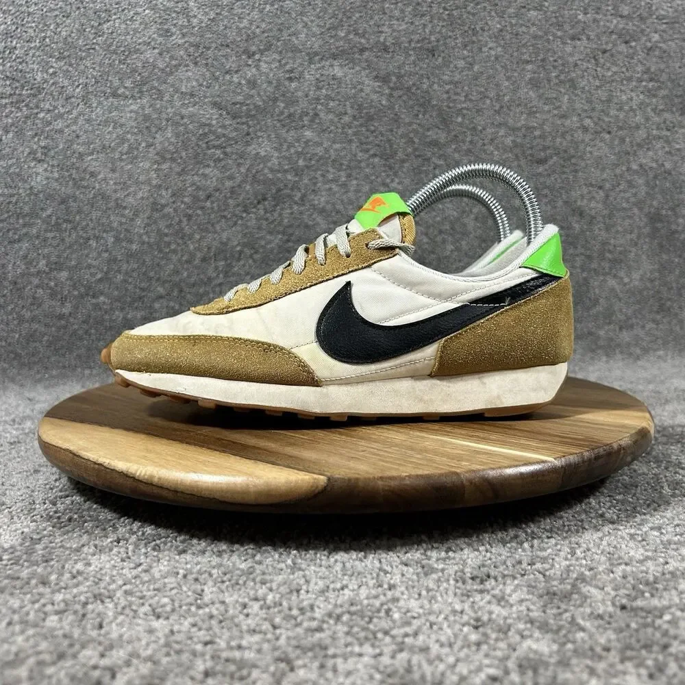 Nike Daybreak CK2351-700 Women’s Size 6.5 Wheat White Green Athletic Shoes Used